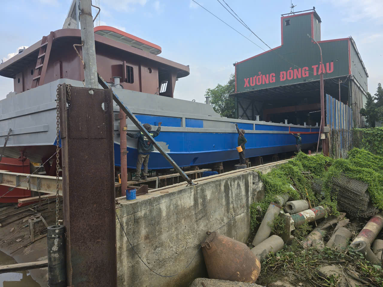 Đóng mới, sửa chữa tàu thủy nội địa